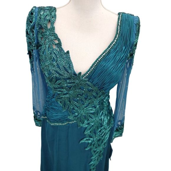 Claire's Collection Ball Pageant Gown Beaded Crystal Embellished Sz 10 - Picture 3 of 13